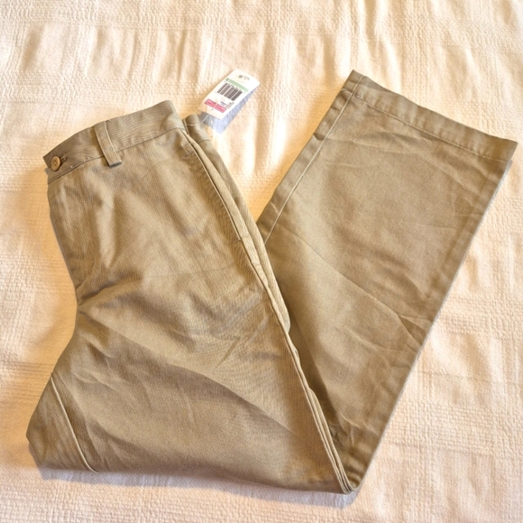 Vineyard Vines Other - Vineyard Vines boys size 8 Club Pants solid khaki 4 pocket NWT
